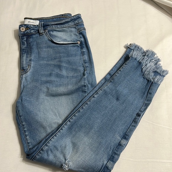 KanCan Denim - KanCan distressed light wash jeans